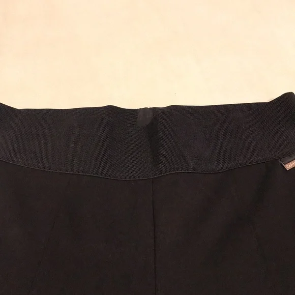 Calvin Klein size XL black ponte leggings. - Picture 6 of 7